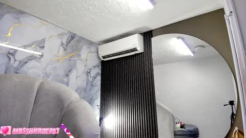 Snapshot of katemoss70 chatting on December 2024 12:01:02 PM Im Katherine but call me Kate online show from December 2024 12:01:02 PM