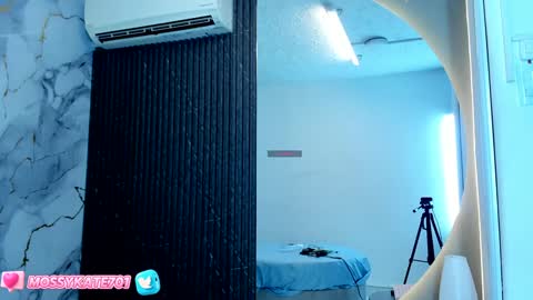 Snapshot of katemoss70 chatting on January 2025 12:10:01 PM Im Katherine but call me Kate online show from January 2025 12:10:01 PM