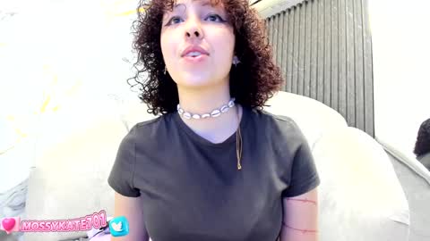 Snapshot of katemoss70 chatting on February 2025 12:06:01 PM Im Katherine but call me Kate online show from February 2025 12:06:01 PM