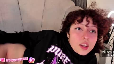 Snapshot of katemoss70 chatting on February 2025 06:19:02 PM Im Katherine but call me Kate online show from February 2025 06:19:02 PM