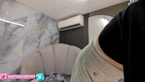 Snapshot of katemoss70 chatting on February 2025 12:06:02 PM Im Katherine but call me Kate online show from February 2025 12:06:02 PM