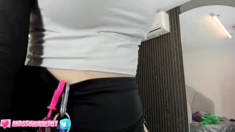 Snapshot of katemoss70 chatting on February 2025 12:08:01 PM Im Katherine but call me Kate online show from February 2025 12:08:01 PM