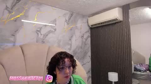 Snapshot of katemoss70 chatting on March 2025 12:11:02 PM Im Katherine but call me Kate online show from March 2025 12:11:02 PM