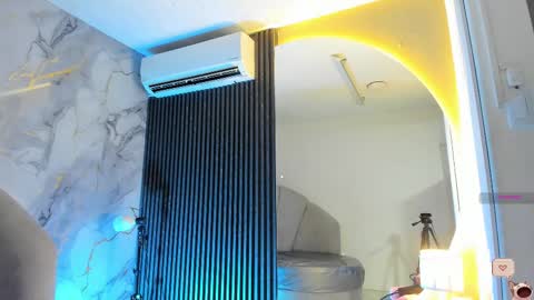 Snapshot of katemoss70 chatting on March 2025 12:09:02 PM Im Katherine but call me Kate online show from March 2025 12:09:02 PM