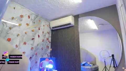 Snapshot of katemoss70 chatting on November 2025 12:27:02 PM Im Katherine but call me Kate online show from November 2025 12:27:02 PM