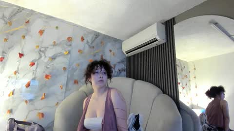 Snapshot of katemoss70 chatting on November 2025 12:16:02 PM Im Katherine but call me Kate online show from November 2025 12:16:02 PM