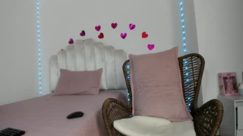 Snapshot of katerin_moore chatting on September 2025 03:57:01 PM katherin moore online show from September 2025 03:57:01 PM