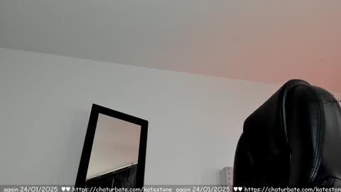 Snapshot of katestone_again chatting on January 2025 06:14:02 PM love meeee online show from January 2025 06:14:02 PM