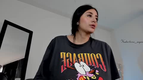 Snapshot of katestone_again chatting on January 2025 07:53:02 PM love meeee online show from January 2025 07:53:02 PM
