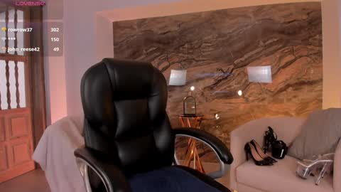 K A T E  online show from February 2025 06:22:02 PM