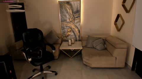 K A T E  online show from October 2025 10:27:02 AM