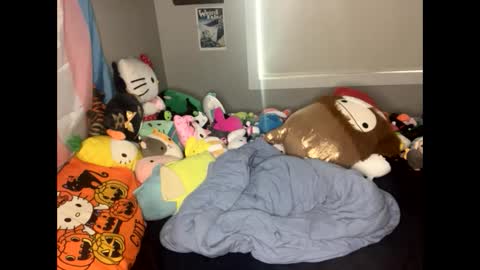 Kat from Saturn online show from February 2026 10:14:01 PM