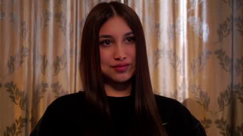 Snapshot of katharynflaig chatting on April 2026 07:25:02 AM OLIVIA online show from April 2026 07:25:02 AM