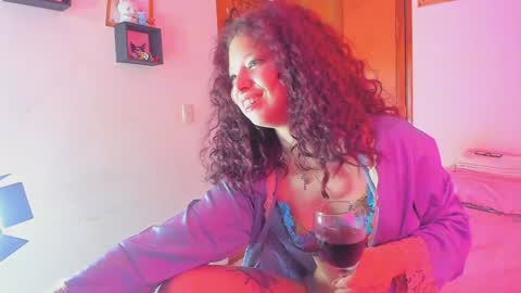 Snapshot of kathc_19 chatting on December 2024 12:07:02 AM Katerine online show from December 2024 12:07:02 AM