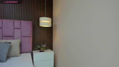 Snapshot of kathe_asian chatting on December 2025 11:37:01 AM online show from December 2025 11:37:01 AM