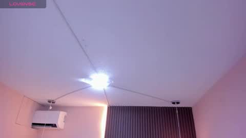   online show from December 2025 11:28:01 AM