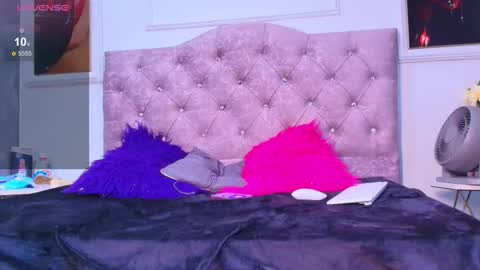 katheeriine online show from February 2026 01:32:01 AM