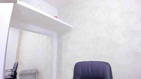 Snapshot of katherin_cruzz chatting on February 2025 12:50:01 PM katherin online show from February 2025 12:50:01 PM