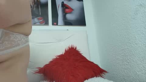 Snapshot of katherine_blair chatting on June 2026 12:08:02 PM katherine_blair online show from June 2026 12:08:02 PM