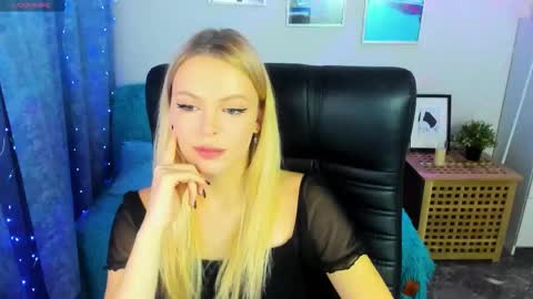 Snapshot of katherineepierce chatting on October 2025 05:03:01 PM Katherine online show from October 2025 05:03:01 PM