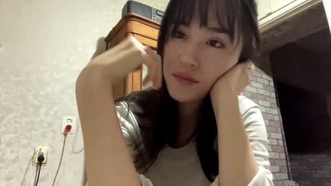 Snapshot of katherintrotto chatting on September 2025 06:22:02 PM Ayumi online show from September 2025 06:22:02 PM