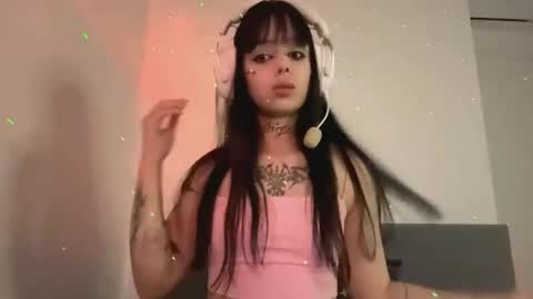 Luna online show from April 2026 04:48:01 PM