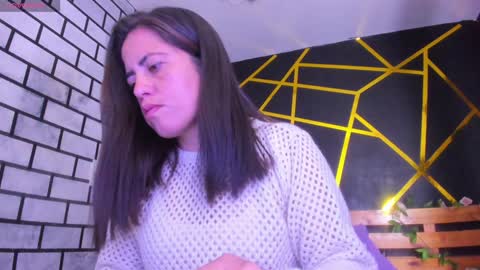 Paola online show from December 2024 06:38:02 PM