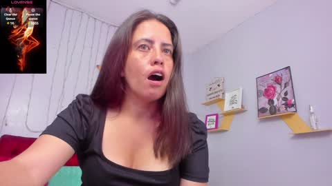 Snapshot of kathina_giraldo chatting on February 2025 06:37:02 PM Paola online show from February 2025 06:37:02 PM