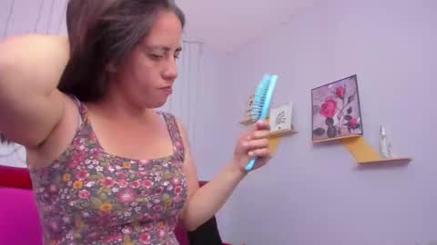 Paola online show from February 2025 06:46:02 PM