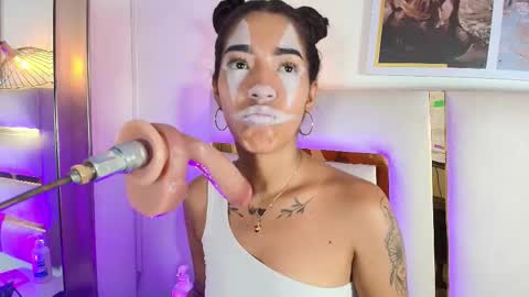 Khaty online show from December 2025 03:40:02 PM