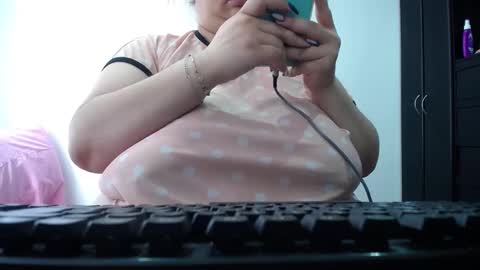Snapshot of kathybigboobsbbw_ chatting on December 2024 03:22:02 PM kathybigboobsbbw_ online show from December 2024 03:22:02 PM