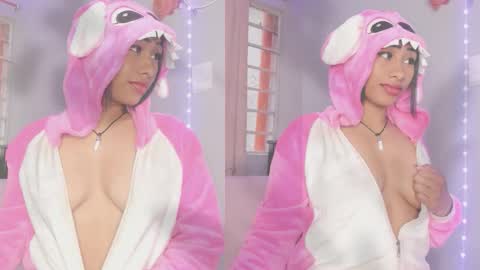 Snapshot of katia606424 chatting on November 2025 05:35:01 PM Katia online show from November 2025 05:35:01 PM