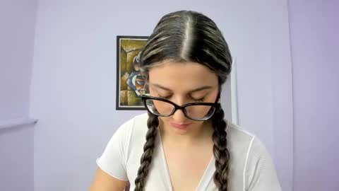 Khaterine online show from February 2025 12:55:01 PM