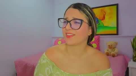 Khaterine online show from May 2026 12:13:01 PM