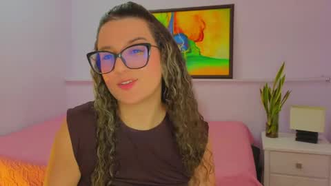 Khaterine online show from May 2026 12:32:01 PM