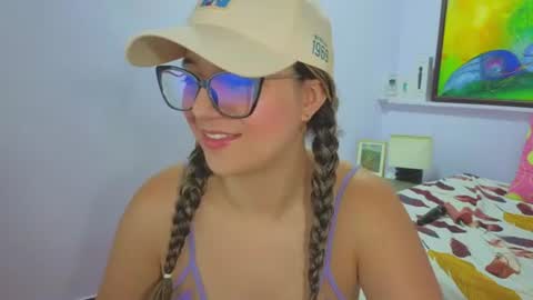 Khaterine online show from June 2026 12:19:02 PM
