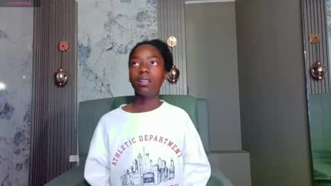 Katia online show from November 2025 11:19:01 AM