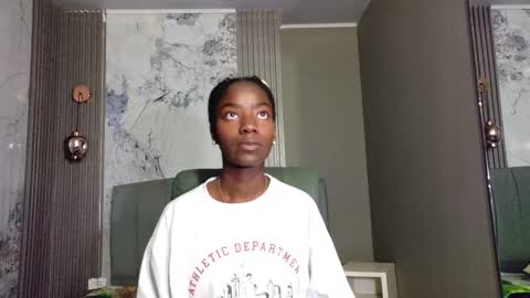 Katia online show from December 2025 11:59:01 AM