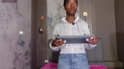 Katia online show from January 2026 12:21:01 PM