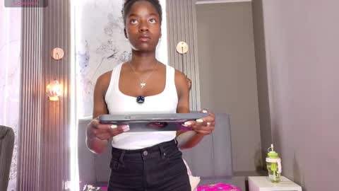 Katia online show from March 2026 03:27:02 PM