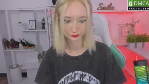 Snapshot of katia_kim chatting on October 2025 06:11:02 AM Katia online show from October 2025 06:11:02 AM