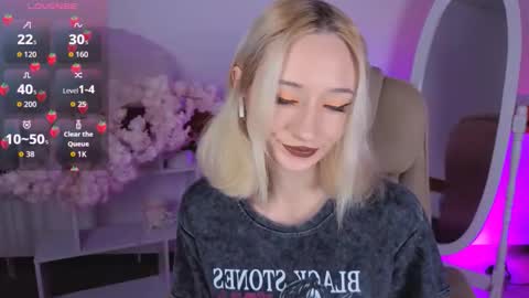 Snapshot of katia_kim chatting on November 2025 06:45:01 AM Katia online show from November 2025 06:45:01 AM