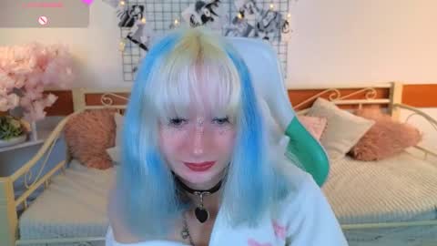 Katia  online show from April 2026 05:18:02 AM