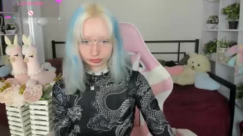 Katia  online show from April 2026 05:32:02 AM