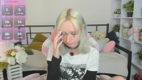 Katia  online show from May 2026 06:08:01 AM