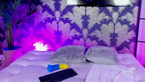 Snapshot of katia_moregb chatting on January 2025 09:16:01 PM Karen Villas online show from January 2025 09:16:01 PM