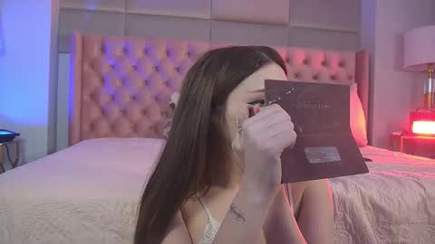 Katia online show from November 2025 04:32:02 PM