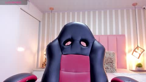 KATIA online show from October 2025 12:11:01 PM