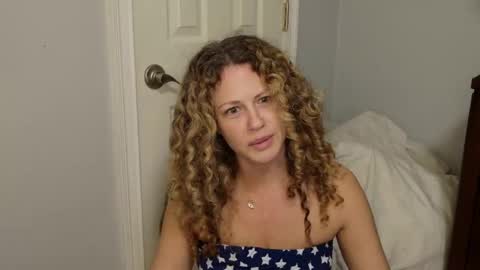 Snapshot of katiecoxxwell chatting on March 2026 02:15:01 AM Katie Coxxwell online show from March 2026 02:15:01 AM