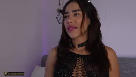 Katie online show from October 2025 11:06:01 AM